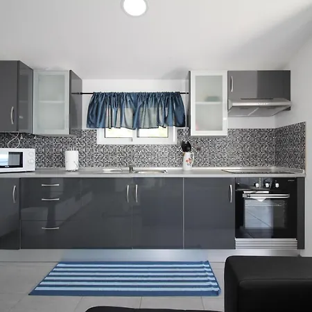 Sunset T1 Front Jardim Do Mar Beach Apartment *